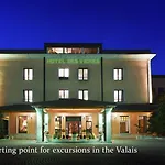 Des Vignes Hotel 4*