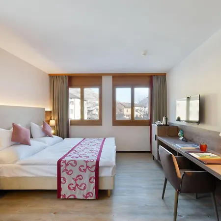 Des Vignes Hotell 4*