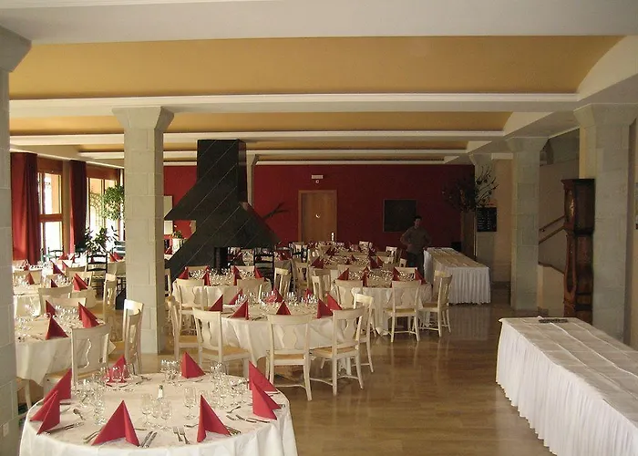 Des Vignes Hotell 4*