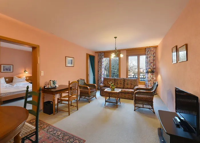 Des Vignes Hotell 4*