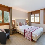 Des Vignes Hotel 4*