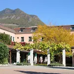 Des Vignes Hotel 4*
