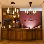 Des Vignes Hotel