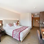 Des Vignes Hotel 4*