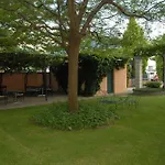 Des Vignes Hotel