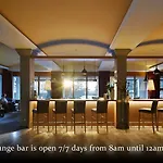Des Vignes Hotel 4*
