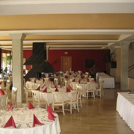 Des Vignes Отель 4*